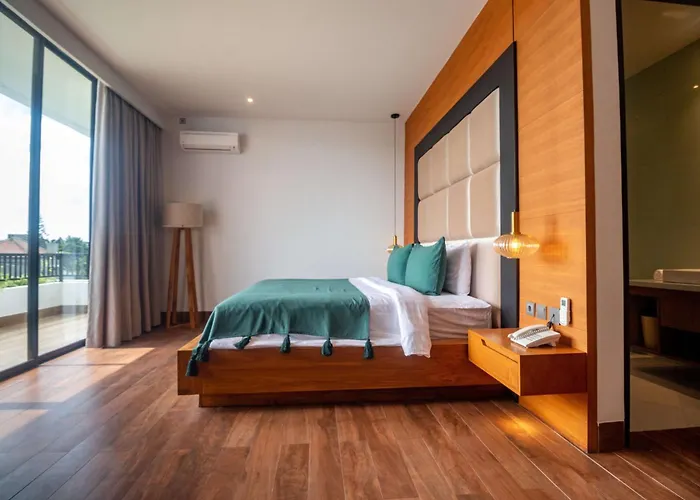 Octa And Condotel