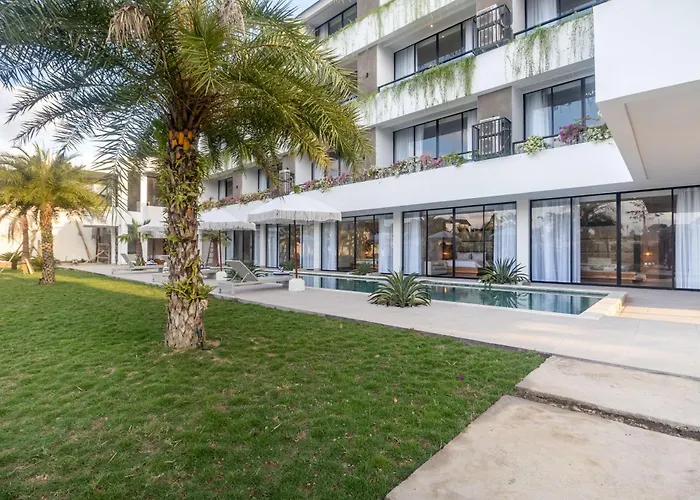 Octa And Condotel