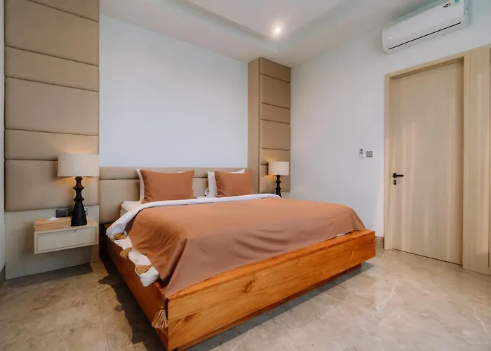 Octa And Condotel